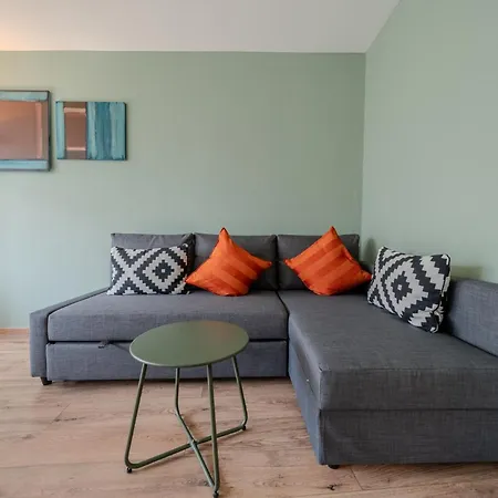 Lägenhet Viktoria A12 By Vacations, Renoviertes App Mit Bergblick Im Zentrum Arosa