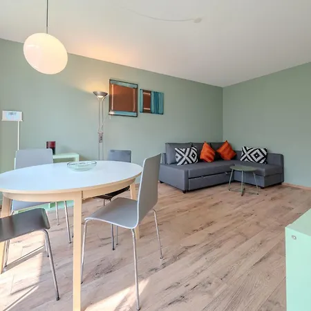 Apartment Viktoria A12 By Vacations, Renoviertes App Mit Bergblick Im Zentrum